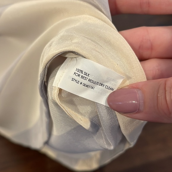 CLUB MONACO 100% Silk Shirt - Picture 3 of 6